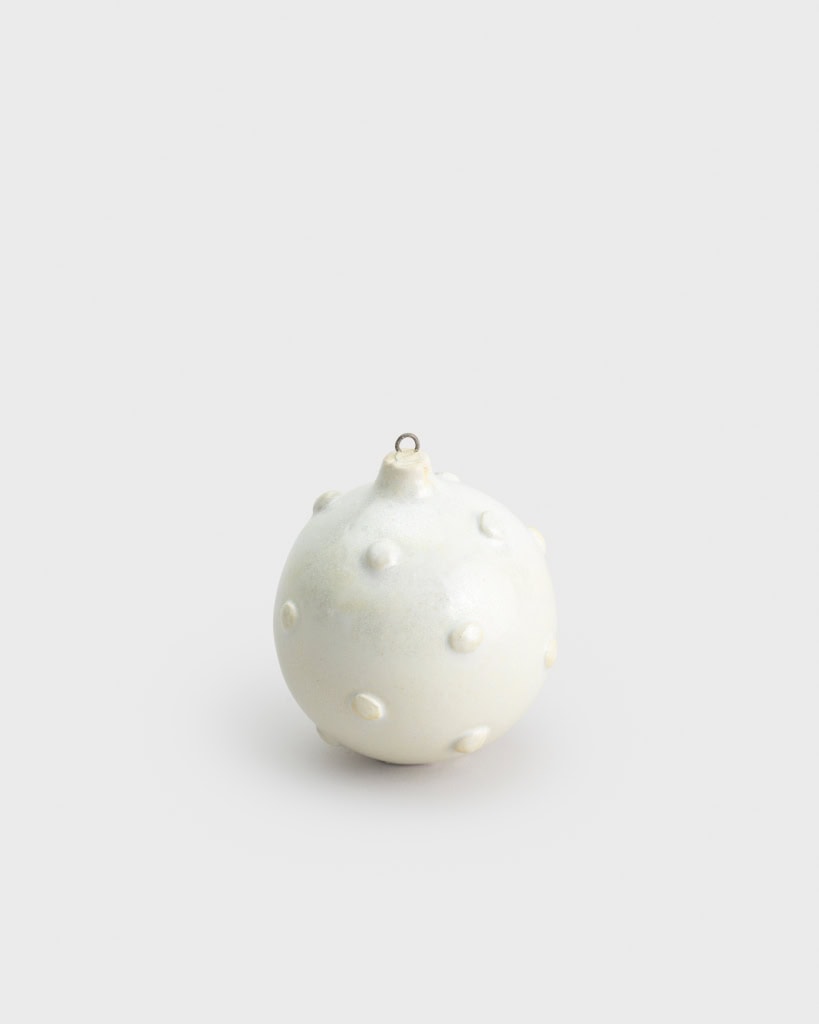 Kolekcinis_Vilniaus_karališkos_renesansines_istorijos_kaledinis_žaisliukas_su_Perlais_Baltas (2 of 3)