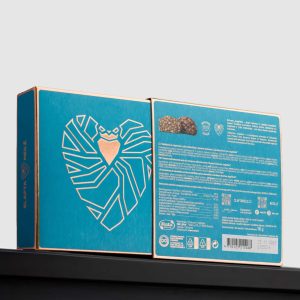 Back of the blue box of “Queen Catherine Jagiellon” sweets with a heart drawing