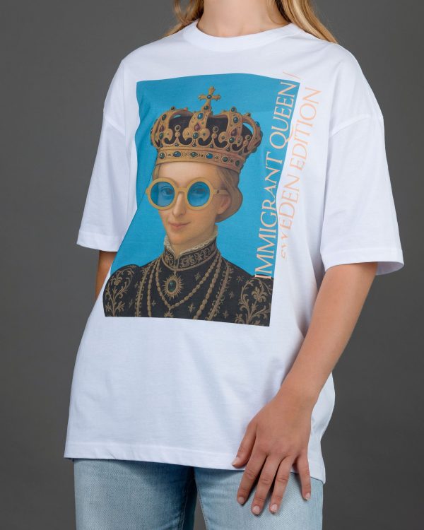 Marškinėliai „IMIGRANT QUEEN / SWEDEN EDITION“ - Image 12