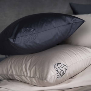 Vilniaus-sirdis-satino-almond-antchracite-pagalves-1536×1536-1