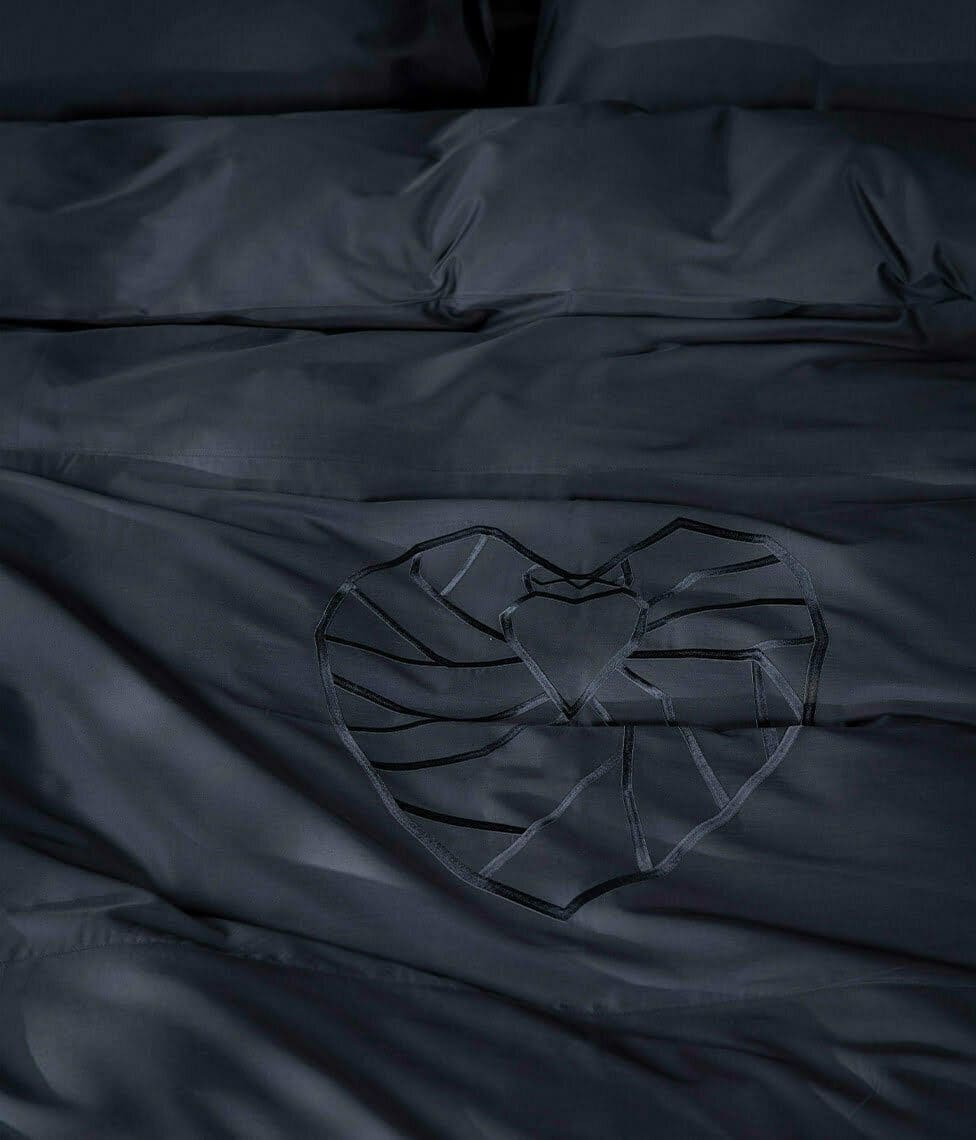 vilniaus-sirdis-anthracite-2