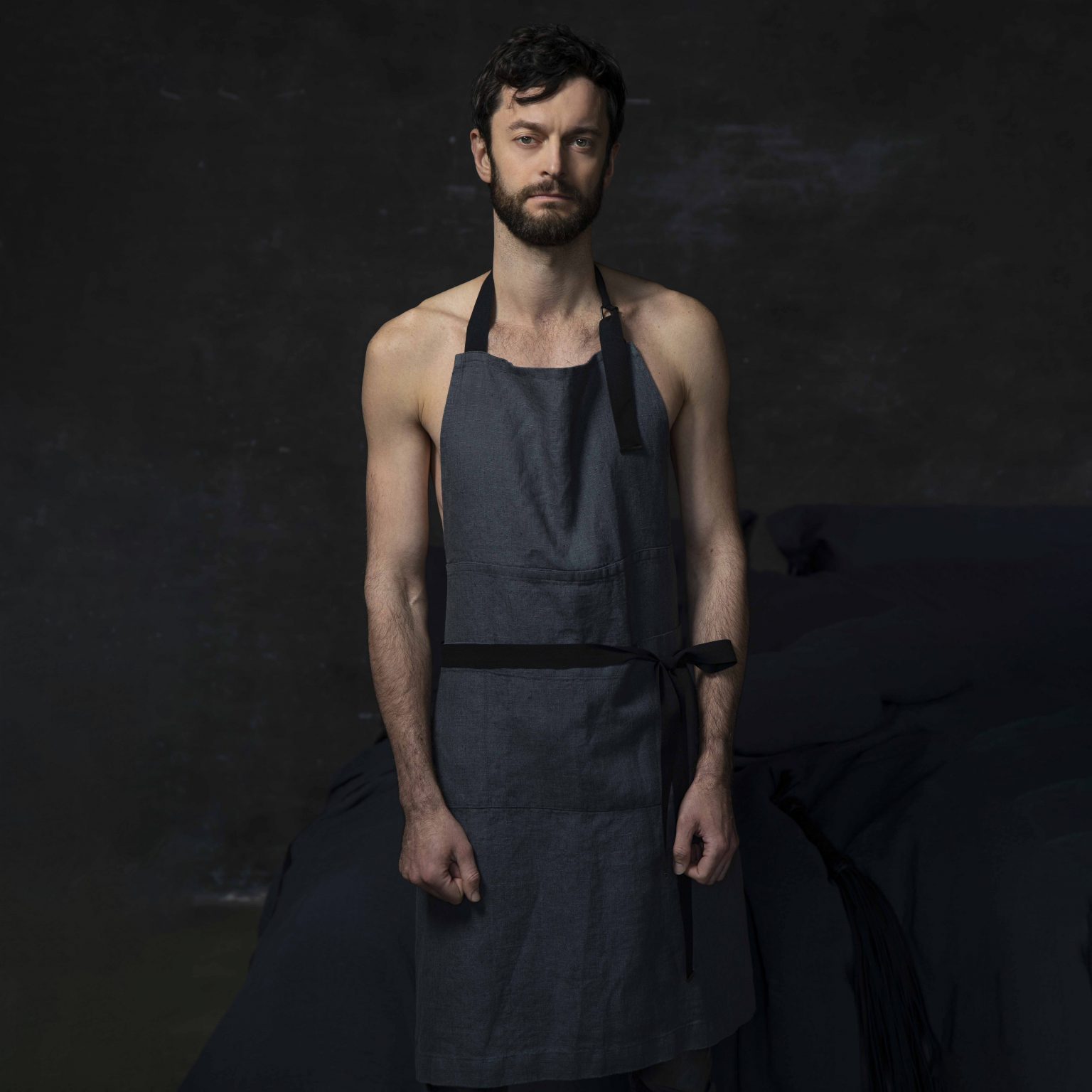 Augusto-prijuoste-antracitas-1536×1536-1