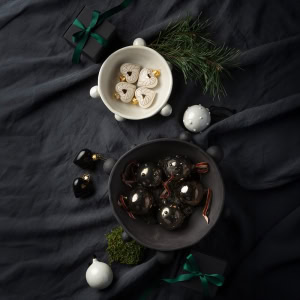 Kolekciniai-Vilniaus-karaliskos-renesansines-istorijos-kalediniai-zaisl (1)