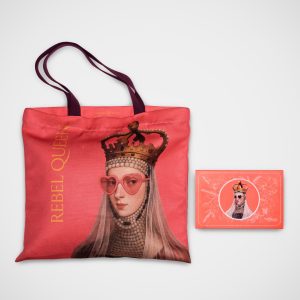 Pink shopping bag with a crowned girl and the words “Rebel Queen”, plus a card – the “Rebel Queen” gift