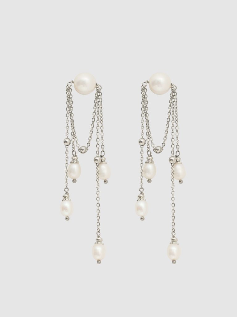 Silver “Royal Rain” earrings with pearls and several dangling chains