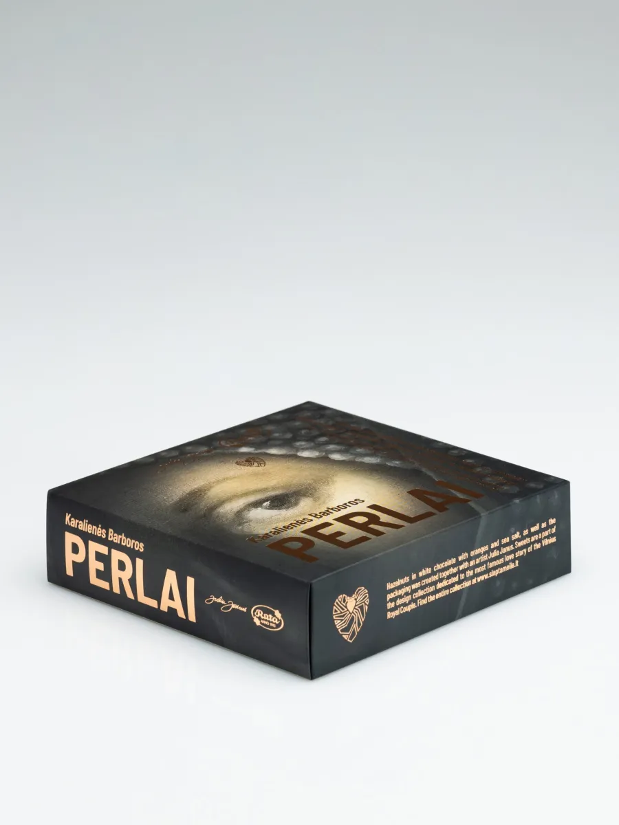 Box of “Queen Barbara's Pearls” sweets lying down, with the word “Pearls”, top view